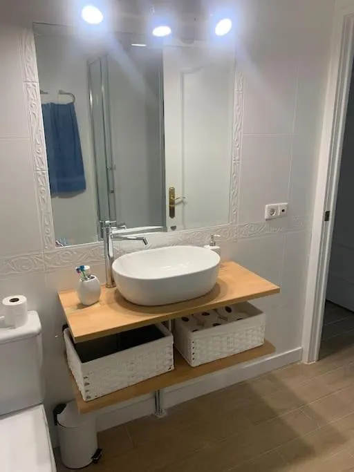 Apartmán Piso En Carvajal, Segunda Linea De Playa Fuengirola