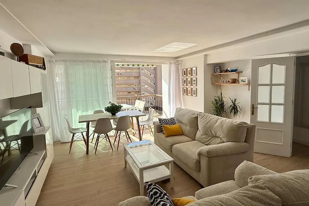 Apartmán Piso En Carvajal, Segunda Linea De Playa Fuengirola