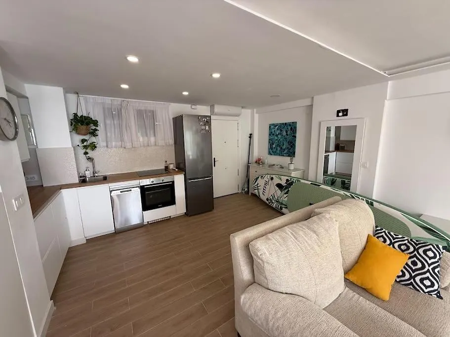 Apartmán Piso En Carvajal, Segunda Linea De Playa Fuengirola